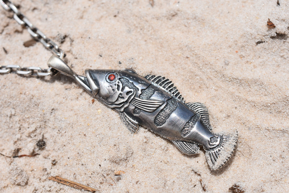 ピーコックバス(ツクナレ・アスー)ネックレス