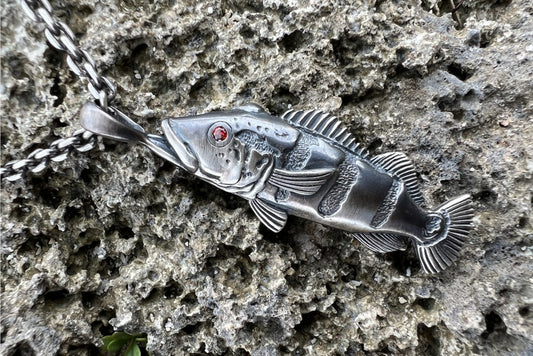 ピーコックバス(ツクナレ・アスー)ネックレス