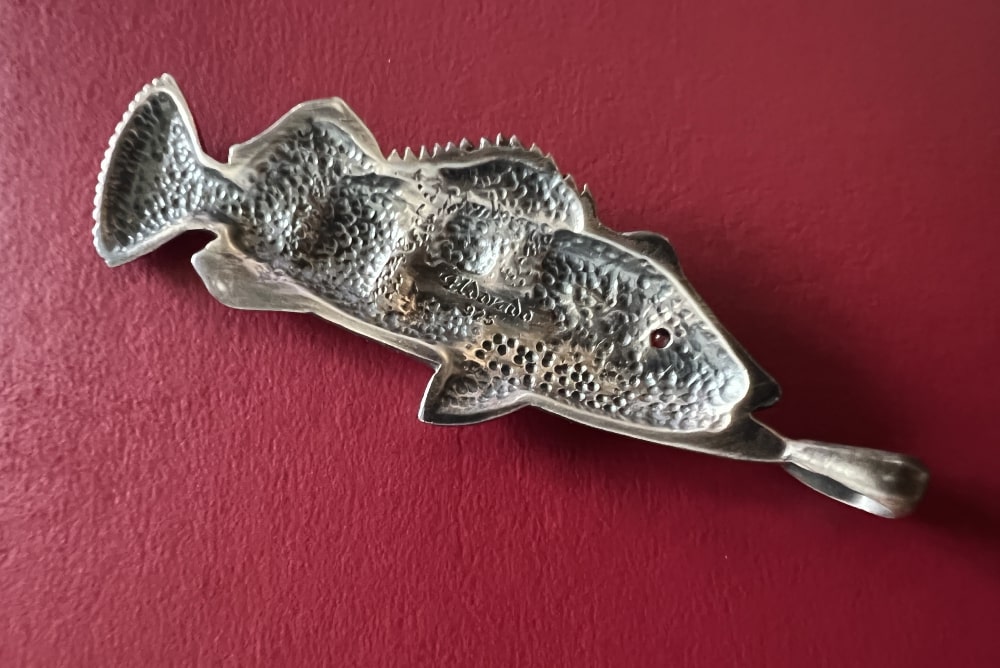 ピーコックバス(ツクナレ・アスー)ネックレス