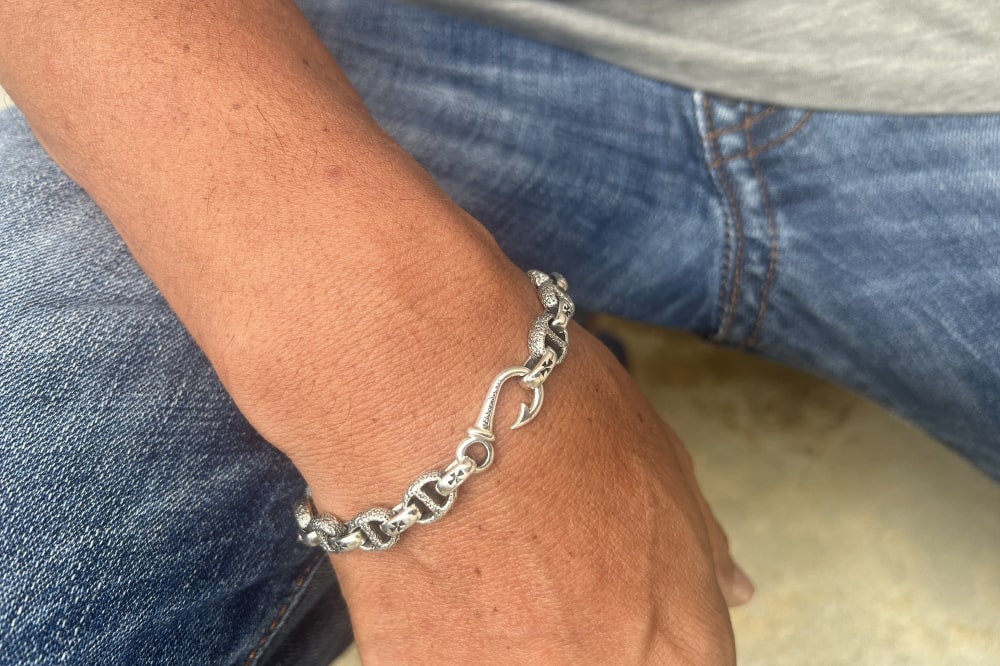 釣り針マリンチェーンブレスレット